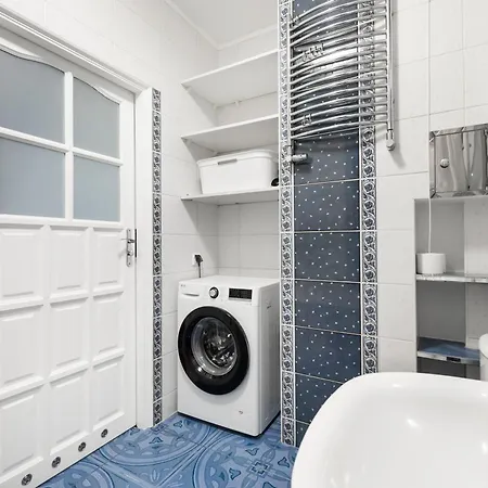 Mysliborska 2-bedroom Warsaw